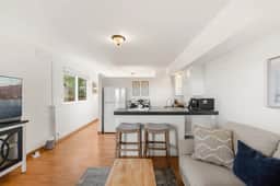 Ocean-View Studio | Full Kitchen + Laundry - Image 5