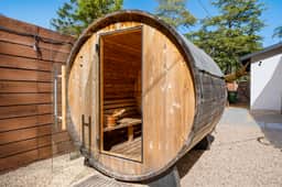 Vitality Shores | Sauna, Yoga Lawn, Beach Trail - Image 5
