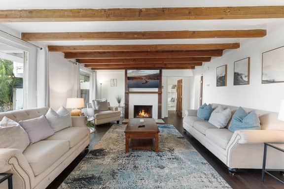 4BR Dog-Friendly Beach House | Hot Tub + Views - Image 2