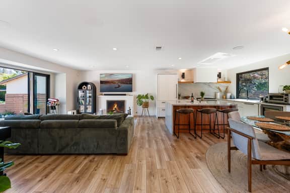 Vitality Shores | Sauna, Yoga Lawn, Beach Trail - Image 2
