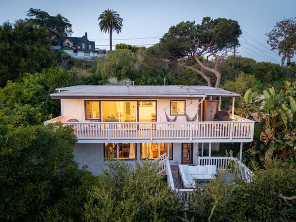 3BR Ocean-View Beach House | Two Decks + BBQ - Image 1